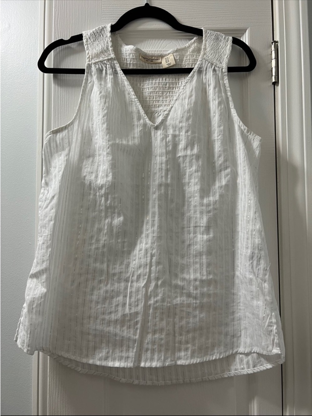 Christian Siriano White Sleeveless V-Neck Textured Tank